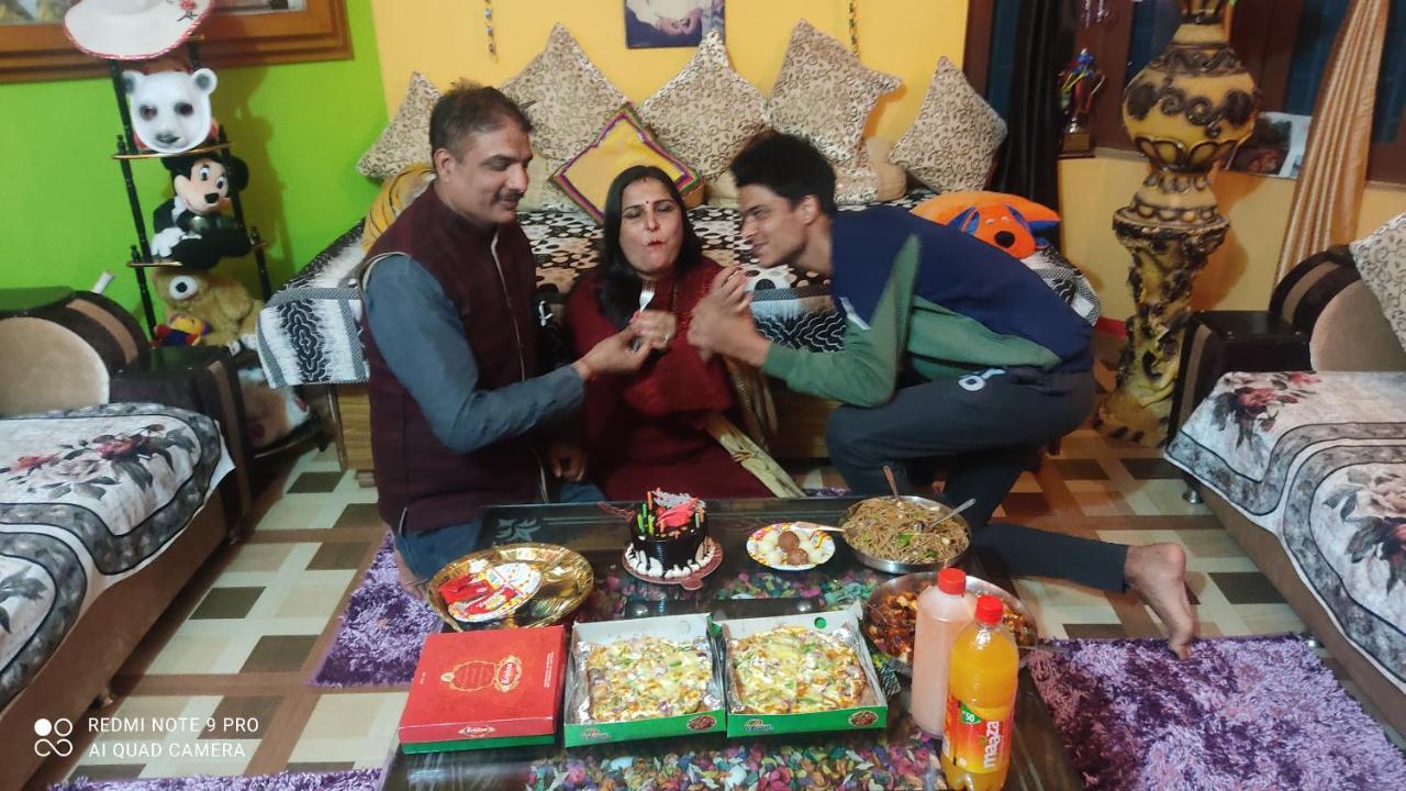 City Crown Guest House Sundarnagar Buitenkant foto