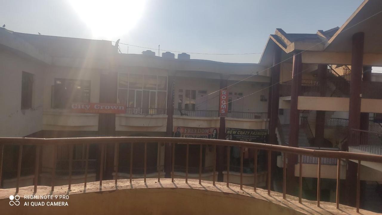 City Crown Guest House Sundarnagar Buitenkant foto