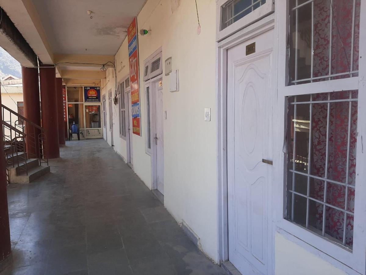 City Crown Guest House Sundarnagar Buitenkant foto